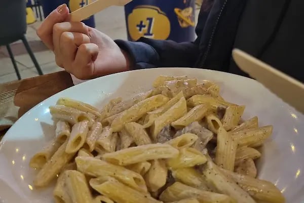Mac Royal Cafe &amp; Restaurant - Resim 12