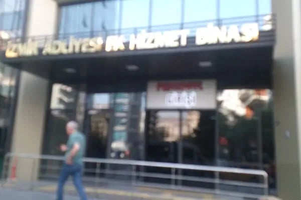 İzmir Asliye Hukuk ve Aile Mahkemeleri - Resim 3