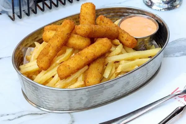 SMAK Cafe &amp; Eatery - Resim 14