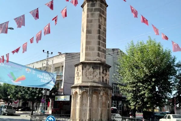 Karaisalı Merkez Cami - Resim 3