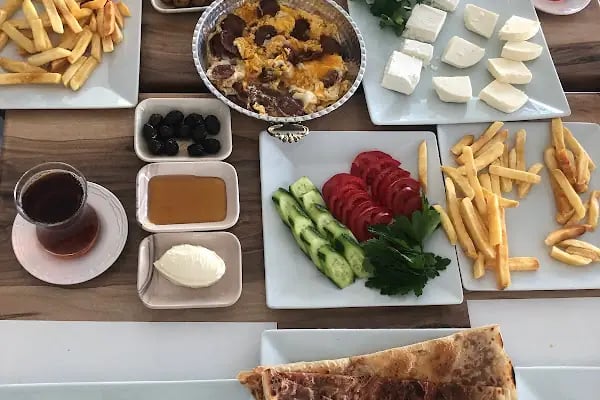 Doktorun Yeri Mantı Börek Evi - Resim 9
