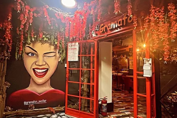 Gramafon Cafe - Resim 6