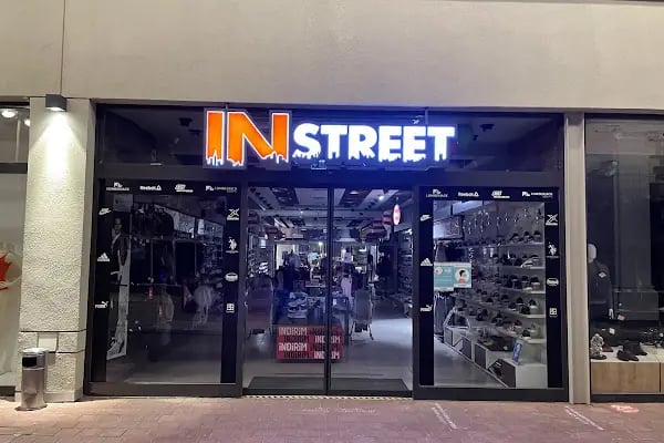 IN Street Bursa İnegöl AVM Mağazası - Resim 1