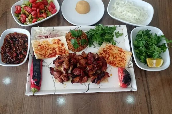 Aruse 2 Lahmacun/Pide&amp;Et Döner Salonu - Resim 3