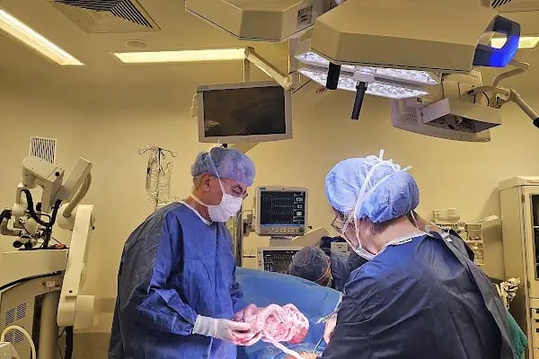 Op. Dr. Çağlar Çiftçi - Kadın Hastalıkları ve Doğum Uzmanı - Resim 1