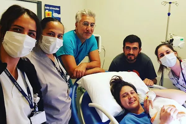 Op. Dr. Çağlar Çiftçi - Kadın Hastalıkları ve Doğum Uzmanı - Resim 2