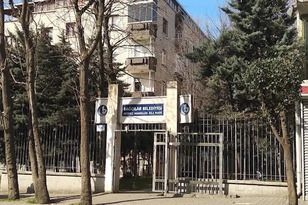 Bağcilar Belediyesi Merkez Mahallesi Aile Parkı - Resim 6