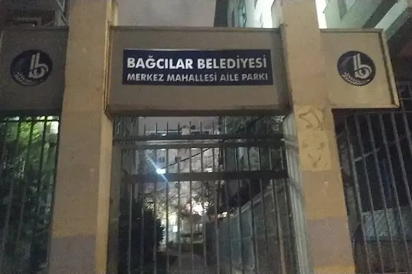 Bağcilar Belediyesi Merkez Mahallesi Aile Parkı - Resim 9