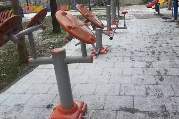 Bağcilar Belediyesi Merkez Mahallesi Aile Parkı - Resim 16