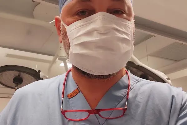Op. Dr. Yıldıray Genç - Resim 3