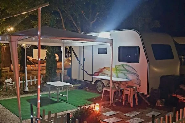 Cumbul Karavan Park - Resim 5