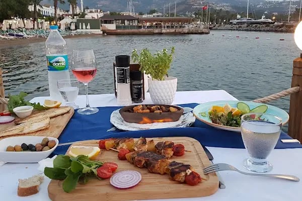 Hollywood Lounge &amp; Cafe - Resim 1
