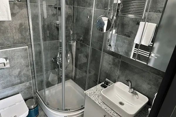 Marlen Hotel Bayraklı - Resim 3