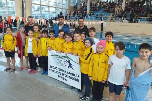 Bursa Gençlik Ve Spor İl Müdürlüğü Olimpik Kapalı Yüzme Havuzu - Resim 20