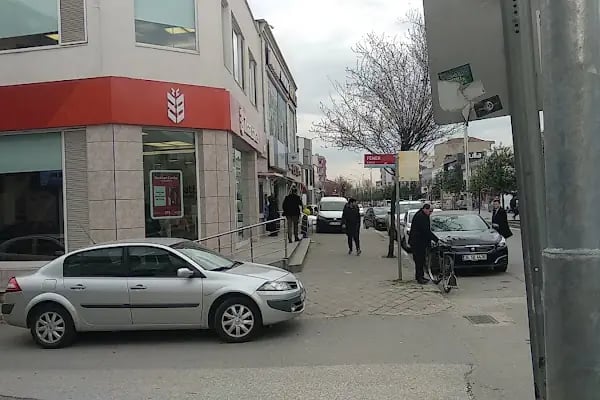 Ziraat Bankası Bosna Caddesi/Sakarya Şubesi - Resim 4