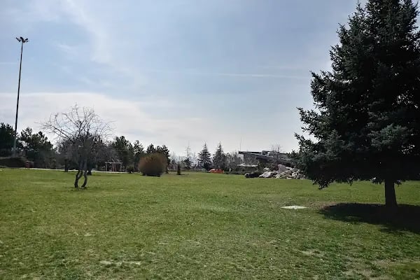 Ahlatlıbel Atatürk Parkı - Resim 3