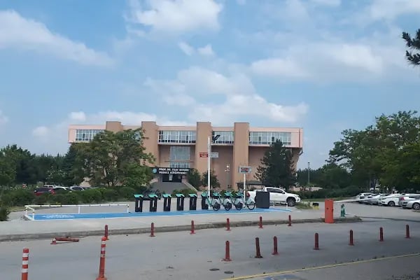 Bursa Uludağ Üniversitesi Prof. Dr. Fuat Sezgin Merkez Kütüphanesi - Resim 11