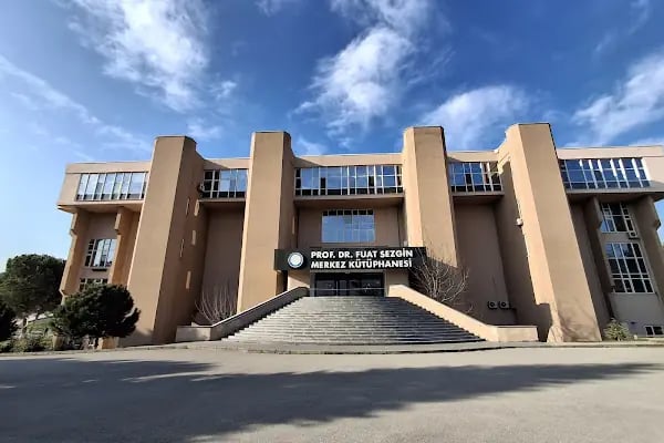 Bursa Uludağ Üniversitesi Prof. Dr. Fuat Sezgin Merkez Kütüphanesi - Resim 3