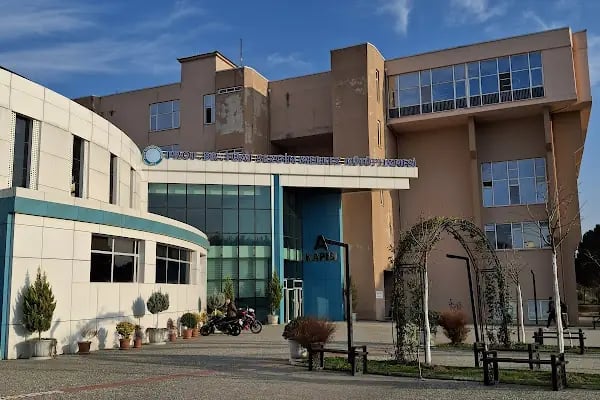 Bursa Uludağ Üniversitesi Prof. Dr. Fuat Sezgin Merkez Kütüphanesi - Resim 4