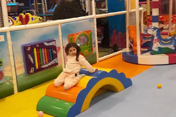 Arastapark Alışveriş Ve Yaşam Merkezi - Resim 13