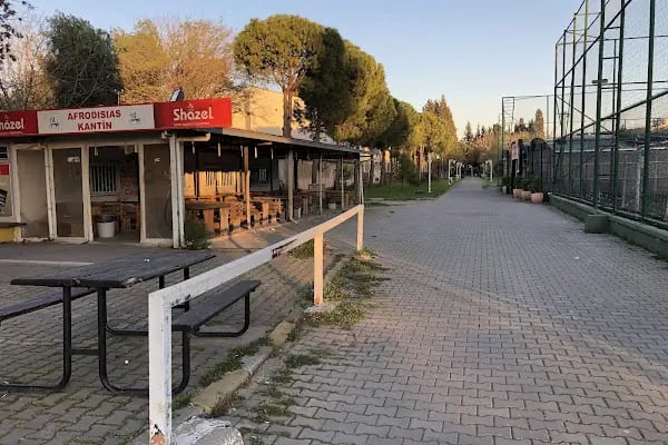 Bench Cafe Hali Saha - Resim 15