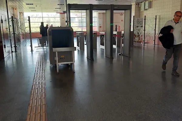 Eryaman 5 Metro İstasyonu - Resim 12