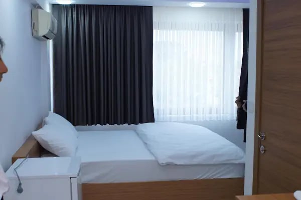 Beyaz Köşk Otel - Gölcük Değirmendere - Resim 5