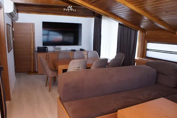 Beyaz Köşk Otel - Gölcük Değirmendere - Resim 7