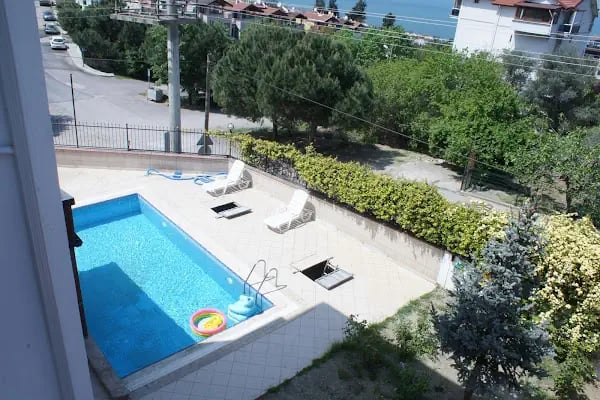 Beyaz Köşk Otel - Gölcük Değirmendere - Resim 12