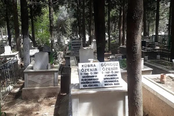 Pınarbaşı Mezarlığı - Resim 2