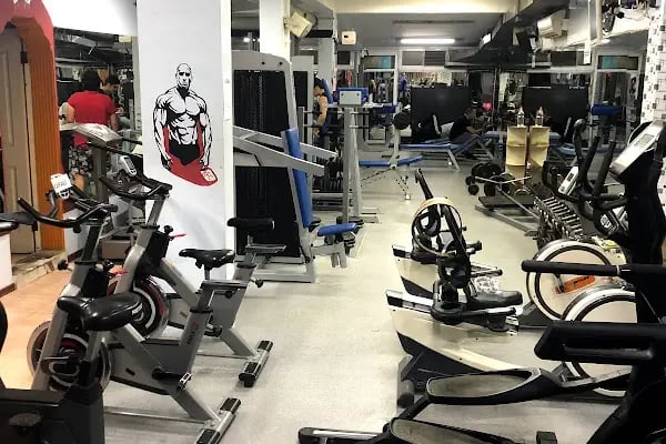 Real Fitness Studio Center - Resim 2