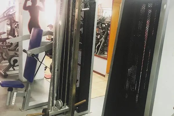 Real Fitness Studio Center - Resim 15