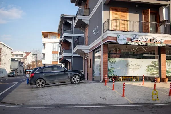 Emine Genç Kuaför ve Güzellik Salonu - Resim 9