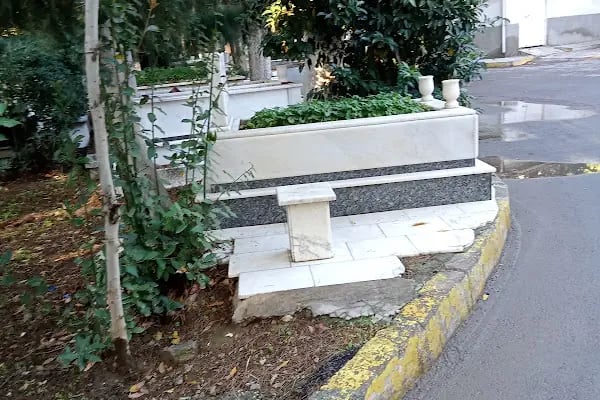 Soğukkuyu Mezarlığı - Resim 18