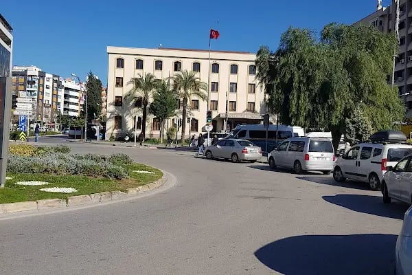 T.C. Bornova Hükümet Konağı - Resim 6