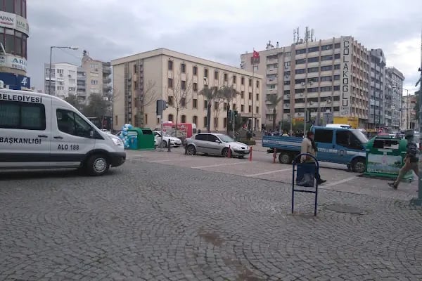 T.C. Bornova Hükümet Konağı - Resim 13