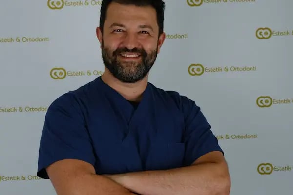 Dr. Dt. Emre ÇAKIR - Ankara Ortodonti Uzmanı - Batıkent Diş Hekimi - Estetik Ortodonti - İmplant, Zirkonyum, Diş Beyazlatma - Resim 7