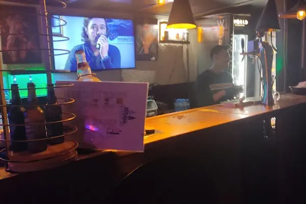 Beyoğlu Cafe - Resim 20