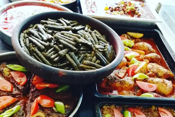 Cömert yemek salonu - Resim 2