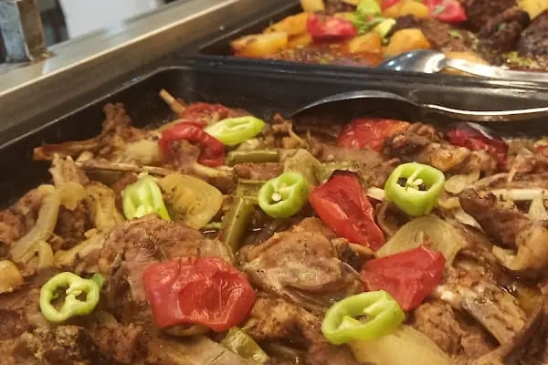 Cömert yemek salonu - Resim 14
