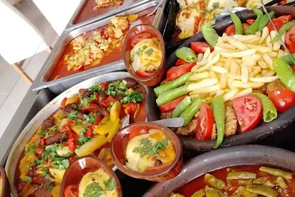 Cömert yemek salonu - Resim 20