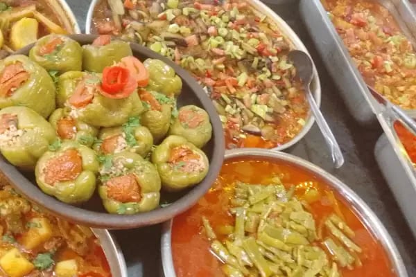 Cömert yemek salonu - Resim 7