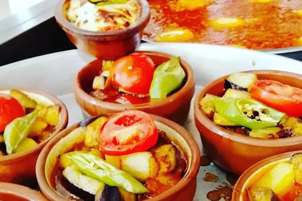 Cömert yemek salonu - Resim 12