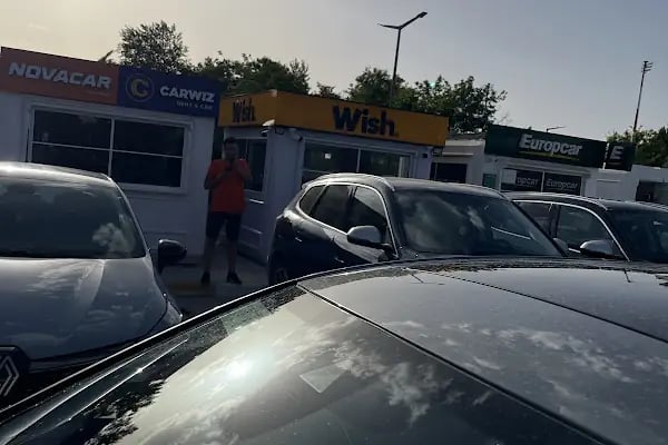 Wish Car Rental - Resim 12