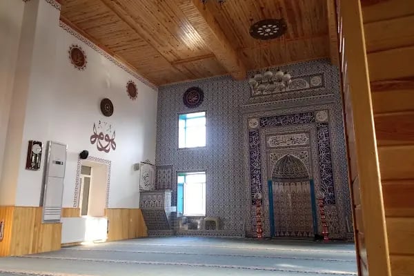 Akhisar Mahallesi Merkez Cami - Resim 14