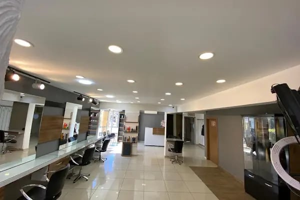 T&amp;T Hair Studio - Resim 17