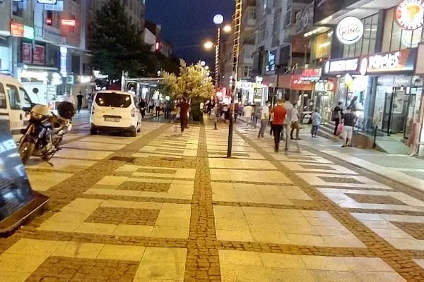 Burger King Avcılar Belediye Yanı Şubesi - Resim 9