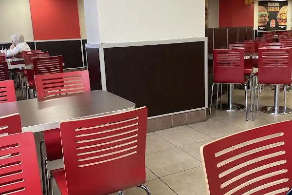 Burger King Avcılar Belediye Yanı Şubesi - Resim 8