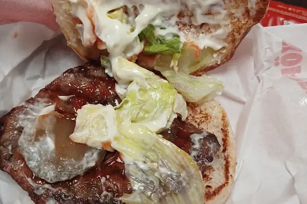 Burger King Avcılar Belediye Yanı Şubesi - Resim 3