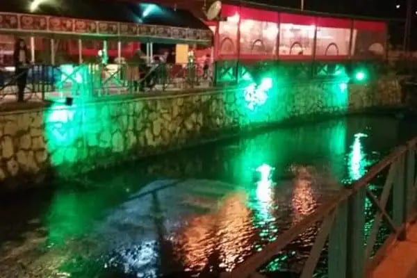 Dostlar Kafe - Resim 9